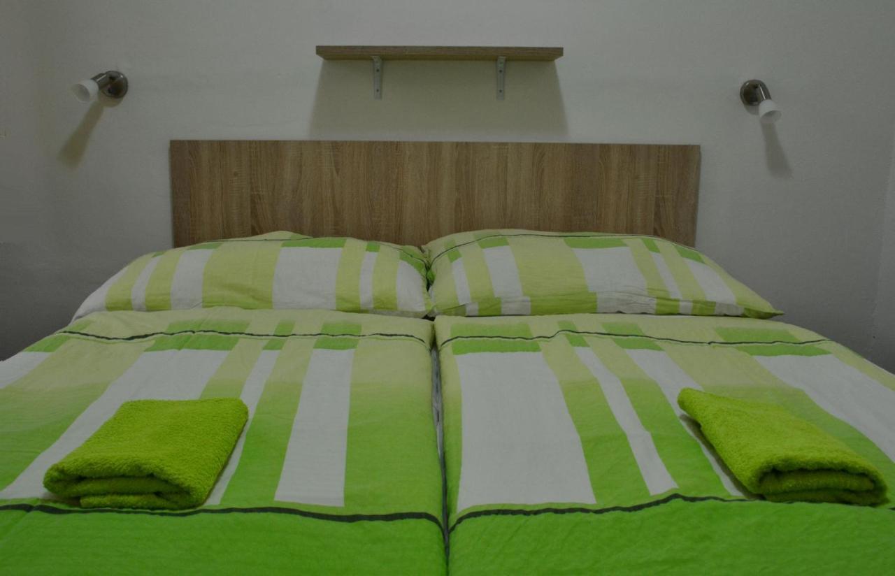 Hotel Decin Na Skrivance Екстериор снимка