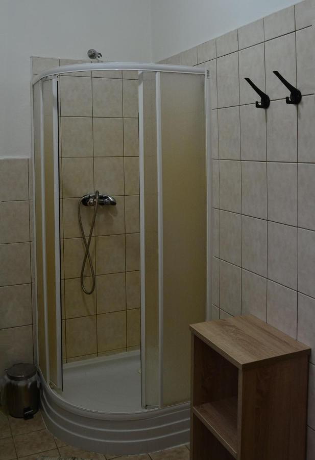 Hotel Decin Na Skrivance Екстериор снимка