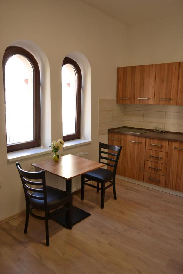 Hotel Decin Na Skrivance Екстериор снимка