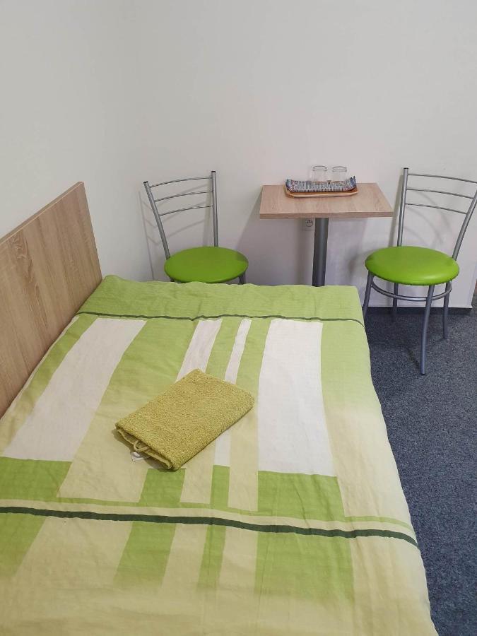 Hotel Decin Na Skrivance Екстериор снимка