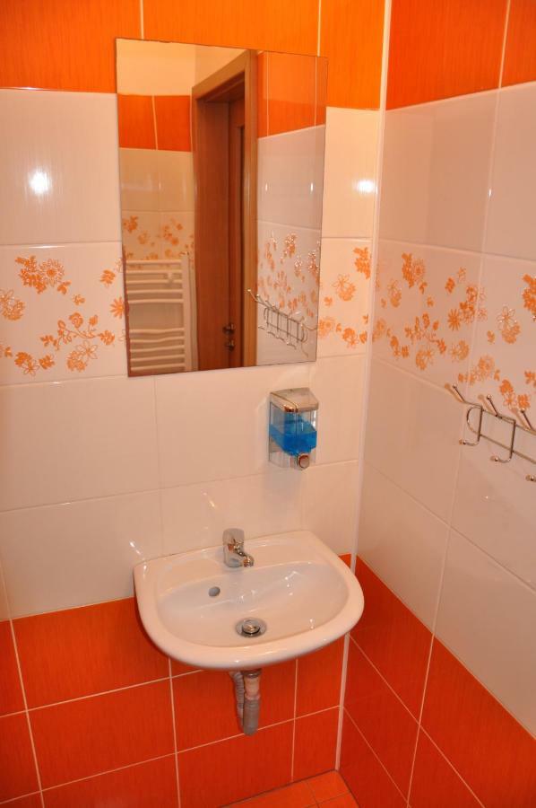 Hotel Decin Na Skrivance Екстериор снимка